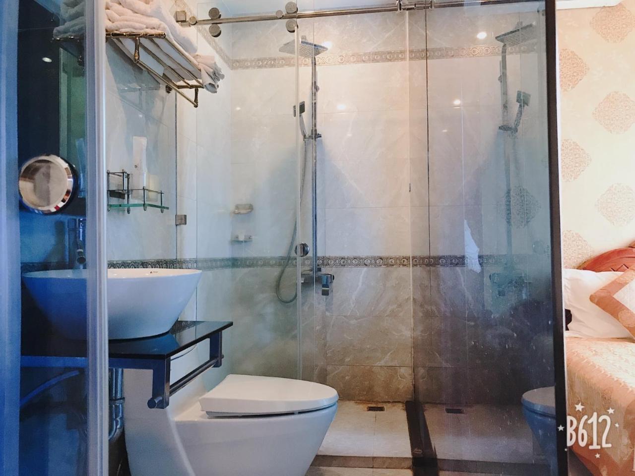 Sen Vang Hotel Thành Pho Ho Chí Minh Esterno foto
