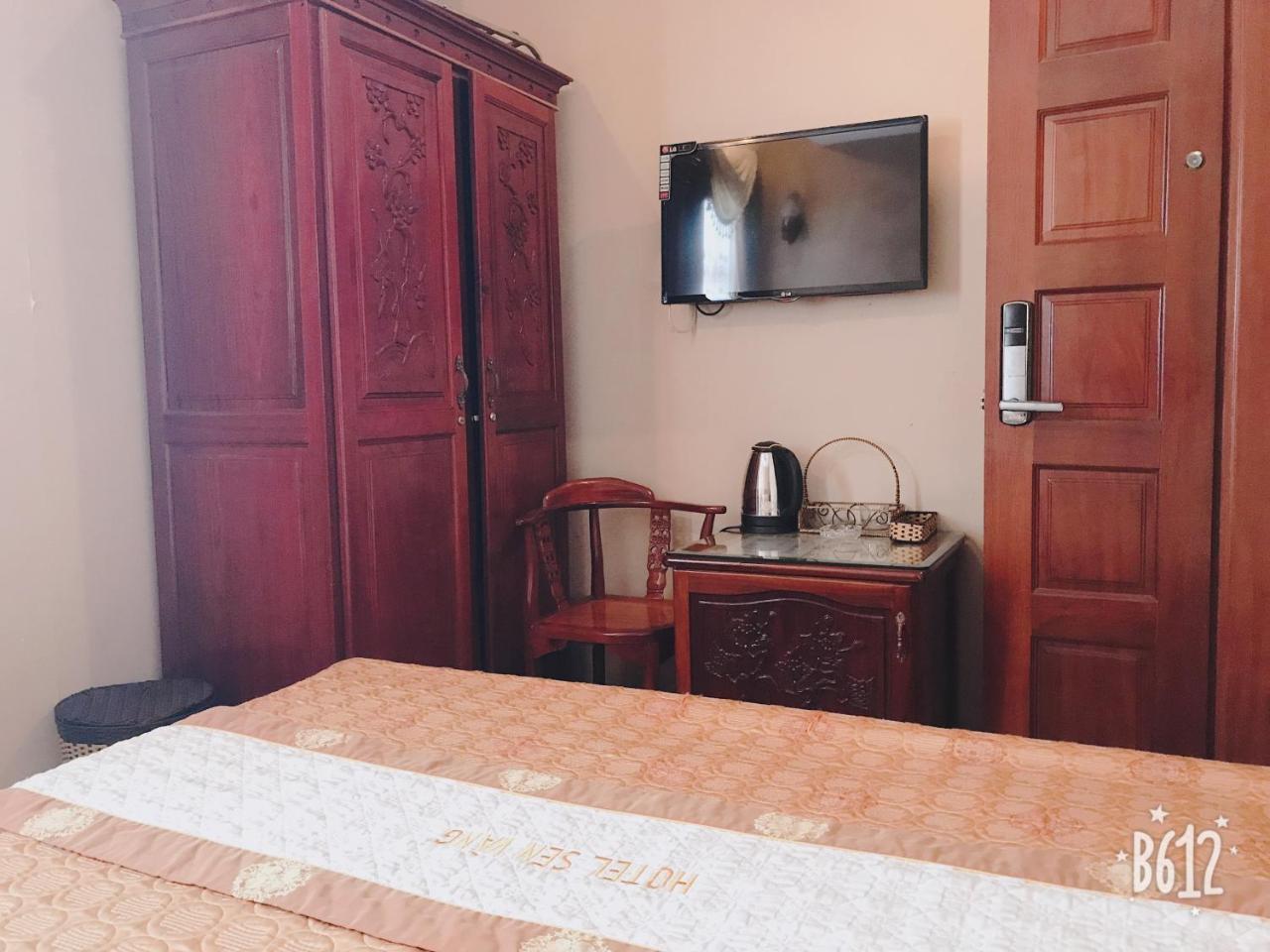 Sen Vang Hotel Thành Pho Ho Chí Minh Esterno foto